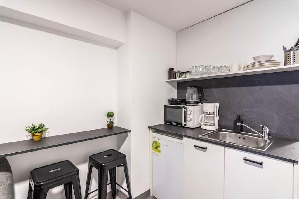 City Stroll Apartment Athens Ngoại thất bức ảnh