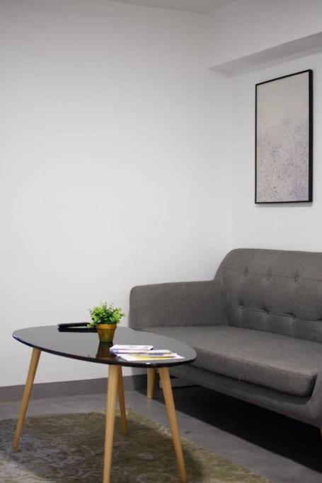 City Stroll Apartment Athens Ngoại thất bức ảnh