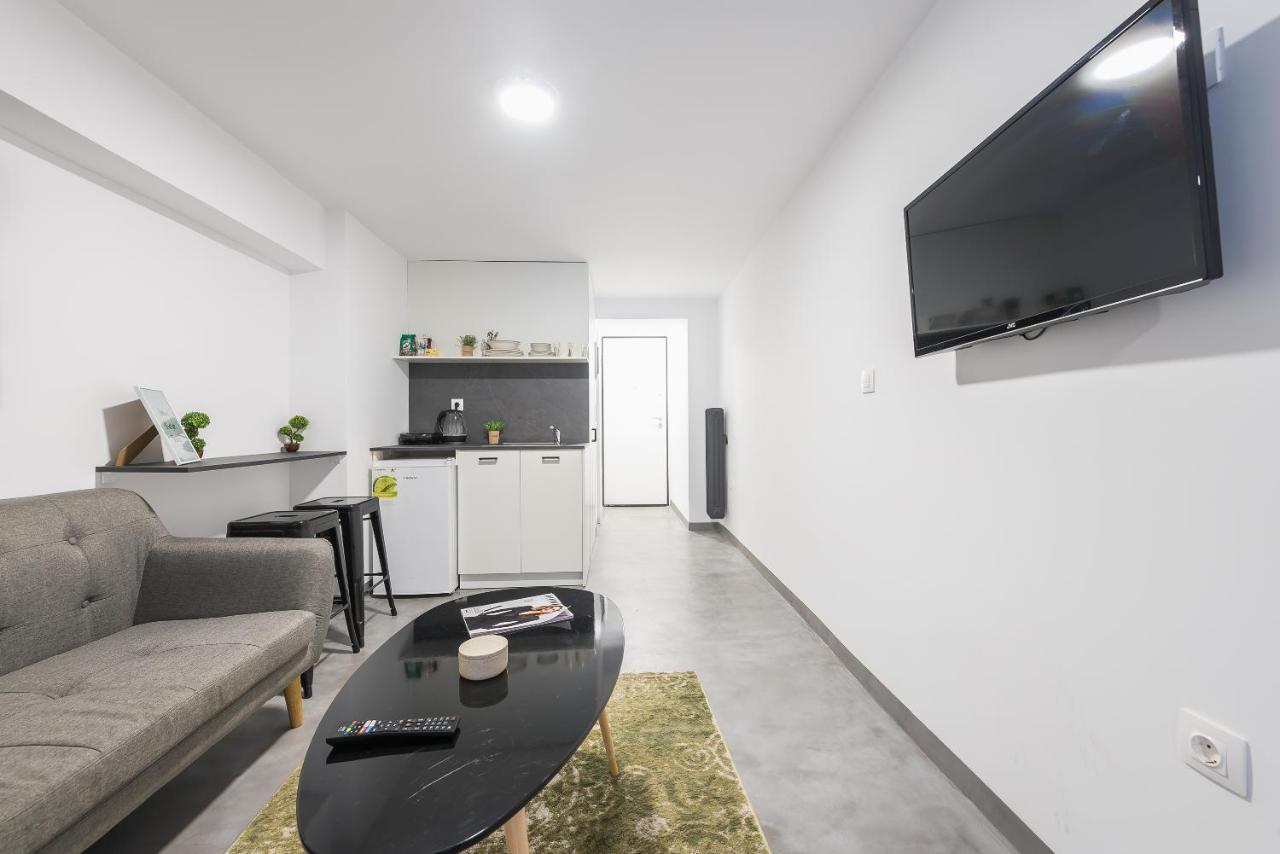City Stroll Apartment Athens Ngoại thất bức ảnh