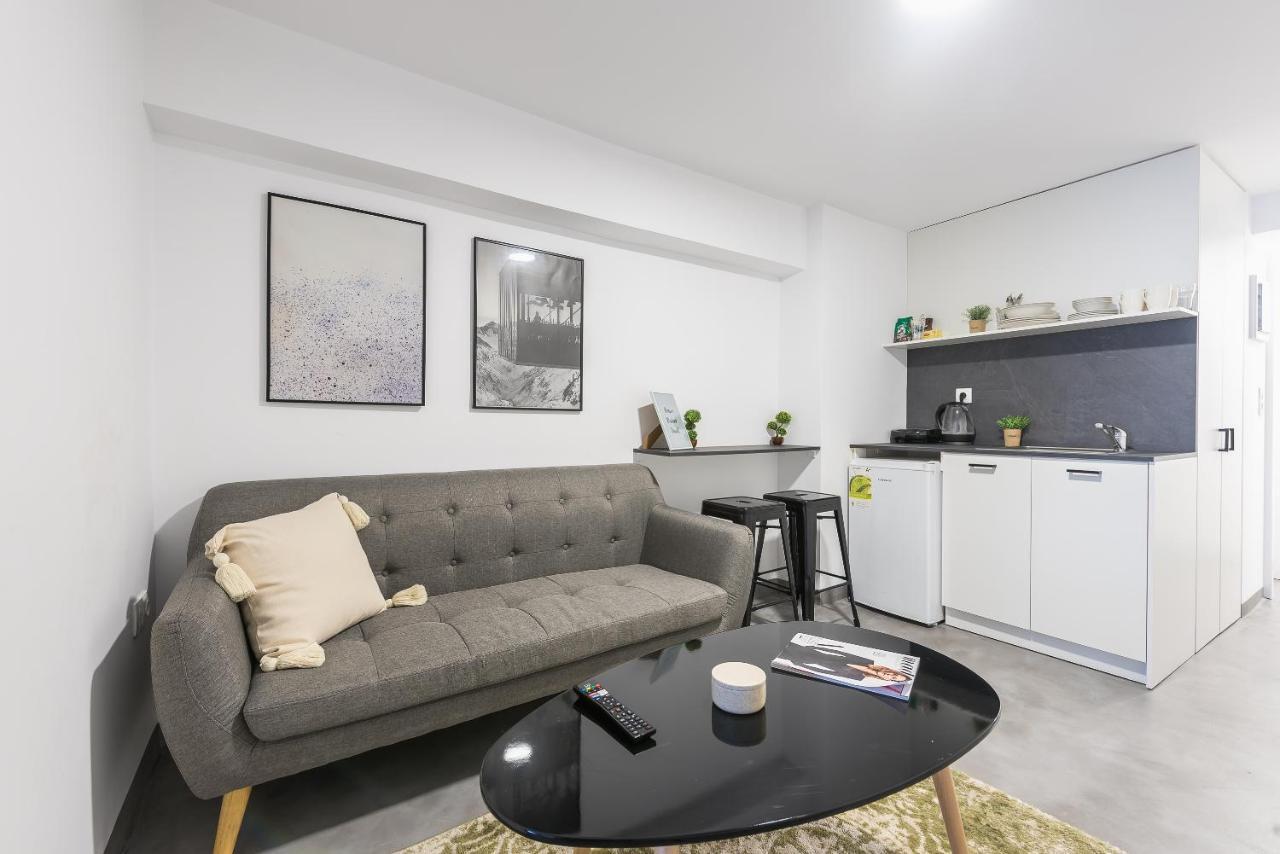 City Stroll Apartment Athens Ngoại thất bức ảnh