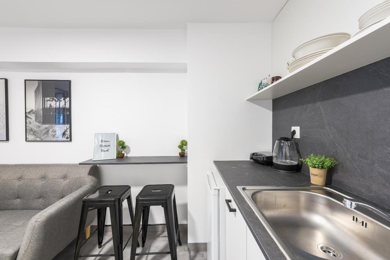 City Stroll Apartment Athens Ngoại thất bức ảnh