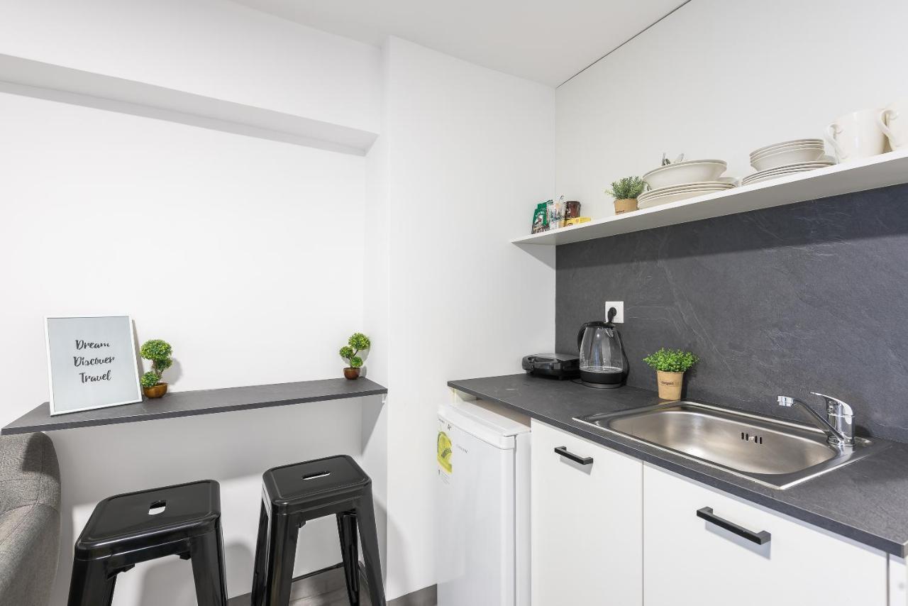 City Stroll Apartment Athens Ngoại thất bức ảnh